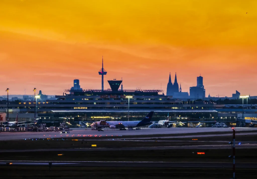 Park and fly Köln – ganz einfach online den Parkplatz am Flughafen buchen