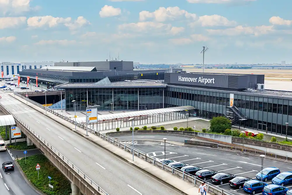 Terminal des Flughafen Hannover - easy park and fly