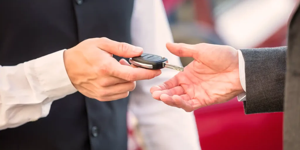 Valet-Parken am Rotterdam The Hague Airport – Fahrzeugübergabe am Terminal